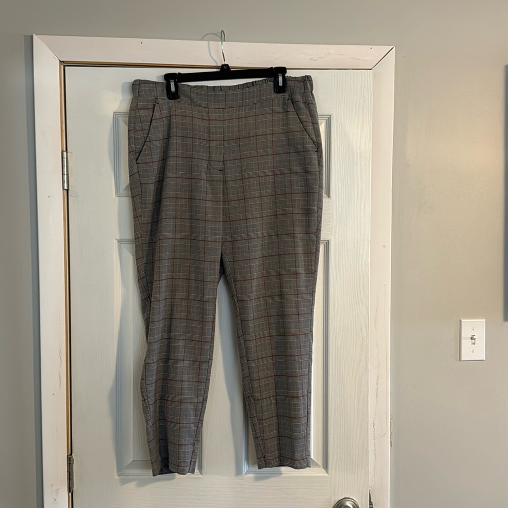 Like New Nine West Plaid Work Pants